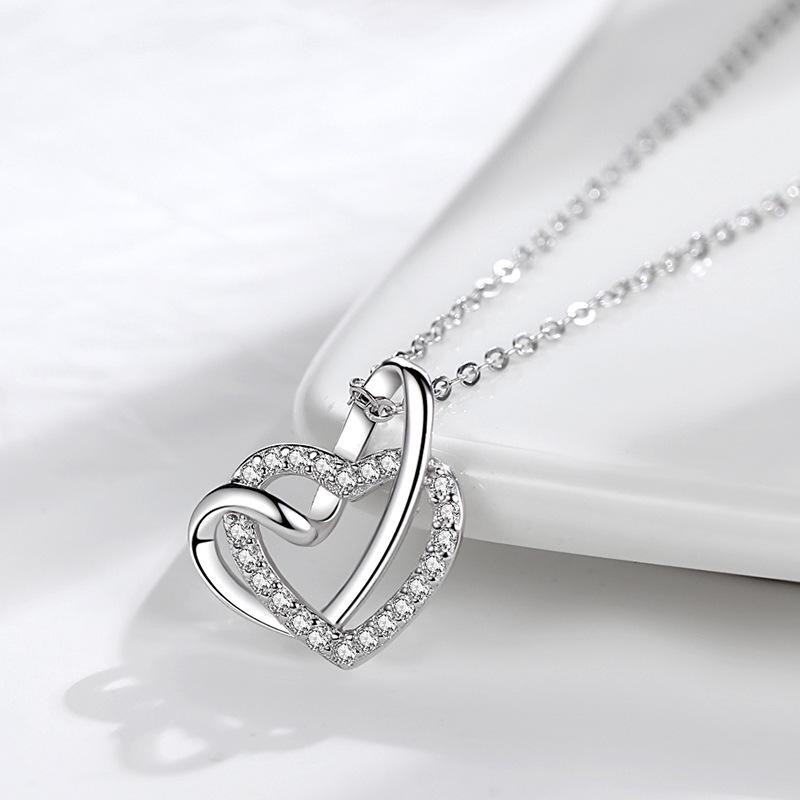S925 Sterling Silver Heart Necklace with Inlaid Diamond - European & American Style Clavicle Chain Choker 925 Silver
S925 Sterling Silver Heart Necklace with Inlaid Diamond - European & American Style Clavicle Chain Choker 925 Silver