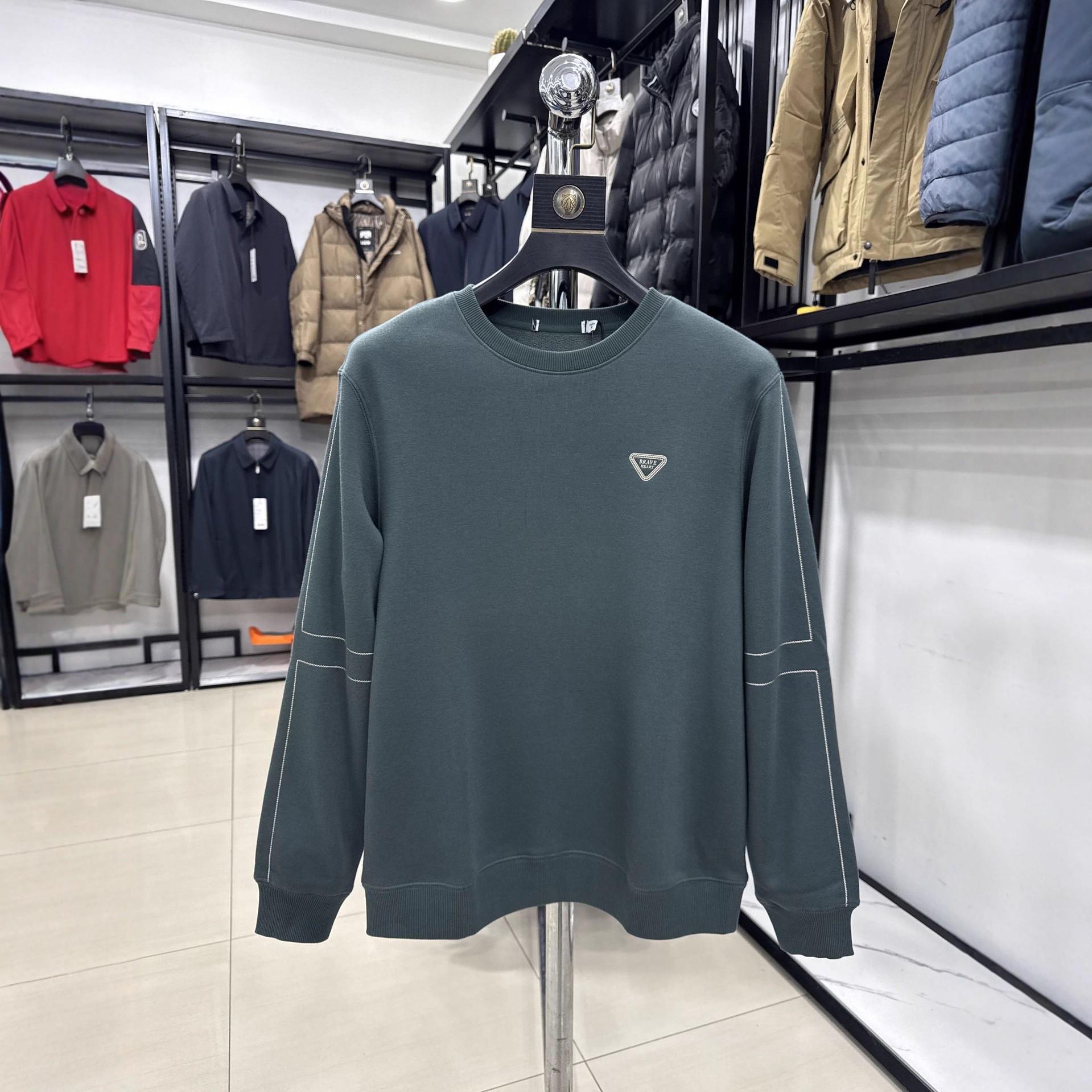 H Brand Fleece-Lined Thickened Round Neck Sweatshirt: Solid Color, Casual, Warm Base Layer for Autumn & Winter. Size 180 (150-165 jin)
H Brand Fleece-Lined Thickened Round Neck Sweatshirt: Solid Color, Casual, Warm Base Layer for Autumn & Winter. Size 180 (150-165 jin)