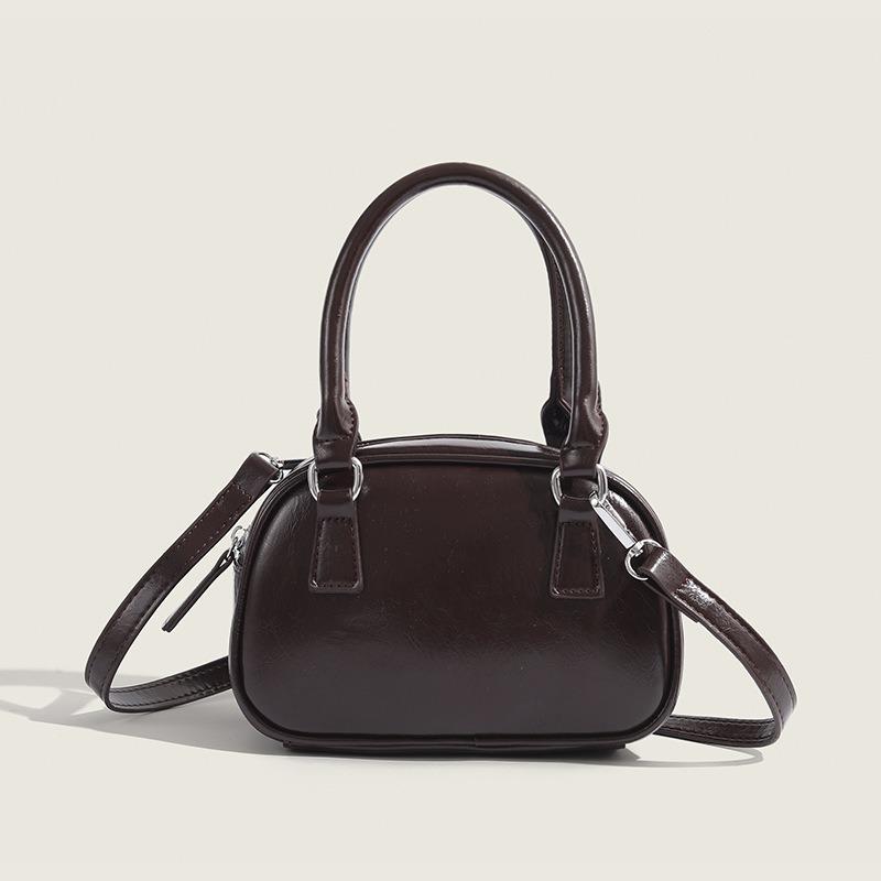 Retro bag autumn and winter women 2025 new trend Korean handbag bowling bag versatile messenger bag small square bag
Retro bag autumn and winter women 2025 new trend Korean handbag bowling bag versatile messenger bag small square bag