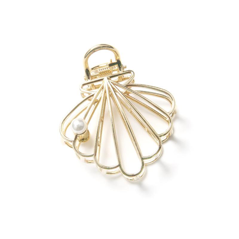 Unique Retro Handmade Metal Hair Claw With Shell Shape For Sophisticated Looks 6cm Bright Gold
Unique Retro Handmade Metal Hair Claw With Shell Shape For Sophisticated Looks 6cm Bright Gold