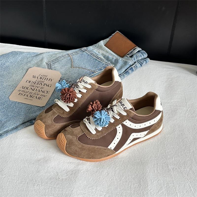 2025 new fashion casual shoes women s Forrest Gump shoes platform heightening sports shoes versatile, comfortable and breathable German training shoes 35 коричневый
2025 new fashion casual shoes women s Forrest Gump shoes platform heightening sports shoes versatile, comfortable and breathable German training shoes 35 коричневый