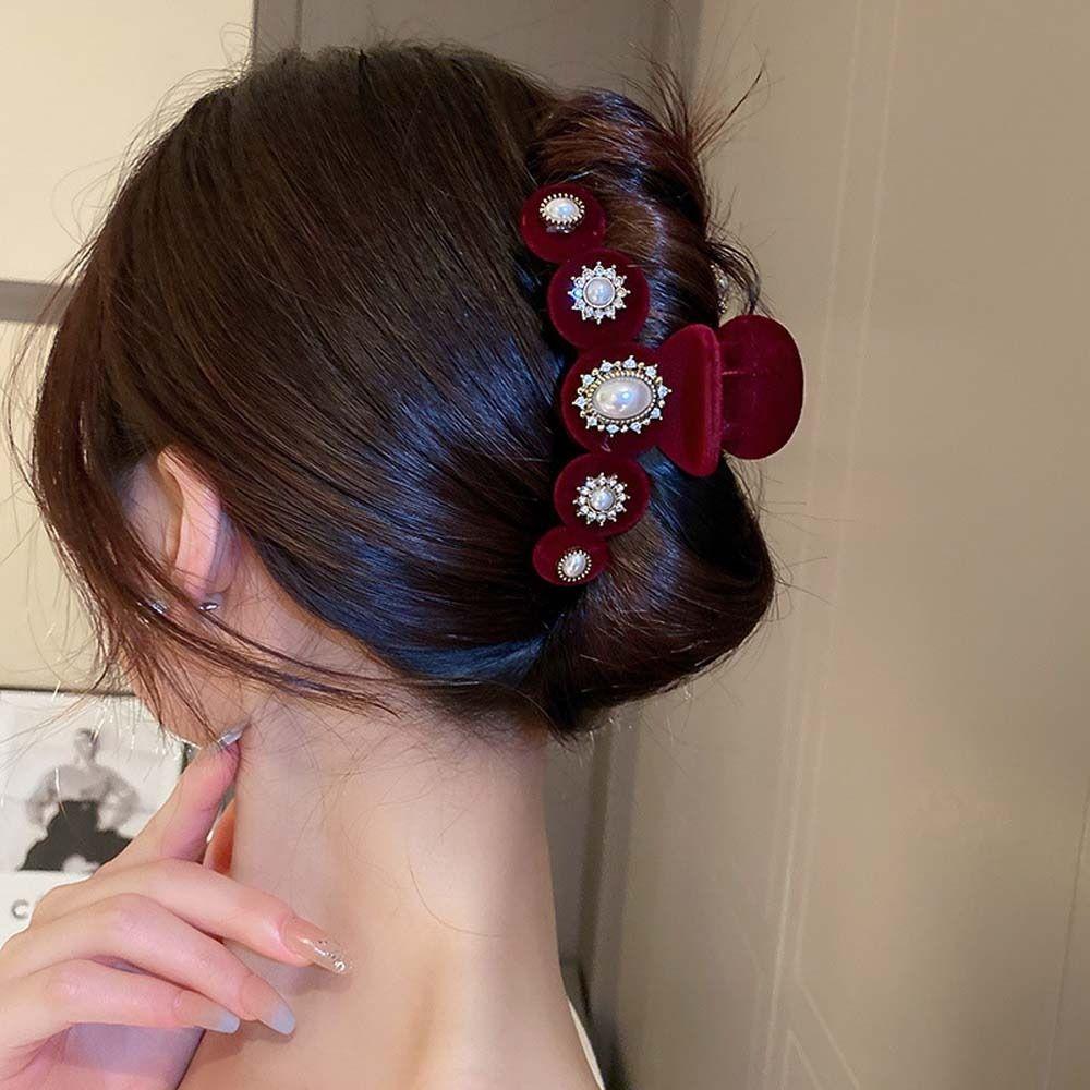 Hairpin Flocking Red Shark Clips Rhinestone Headdress Chinese New Year Hair Claws Pearl Hair Clips
Hairpin Flocking Red Shark Clips Rhinestone Headdress Chinese New Year Hair Claws Pearl Hair Clips