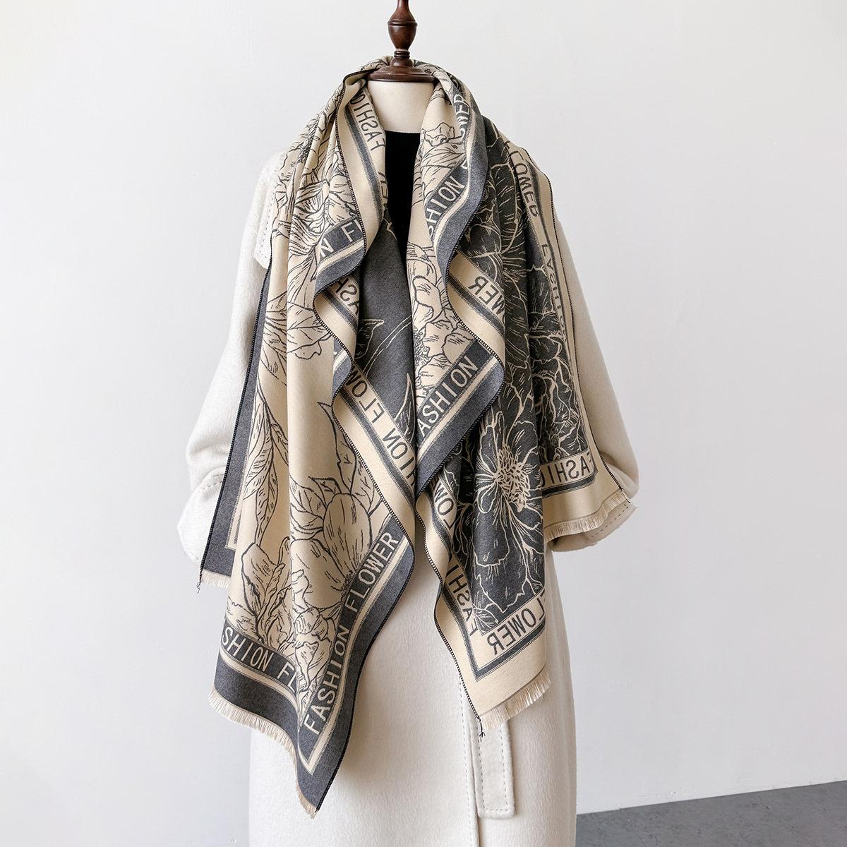 Cashmere Scarf Women Winter Classic Plaid Thicken Student Long Shawl Female Flower Wraps Neck Thicken Warm Blanket Scarves 66X186cm
Cashmere Scarf Women Winter Classic Plaid Thicken Student Long Shawl Female Flower Wraps Neck Thicken Warm Blanket Scarves 66X186cm