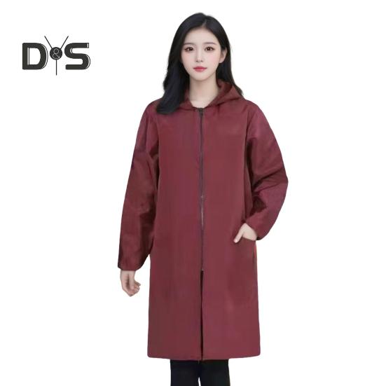 Жіноча куртка з довгим рукавом і капюшоном на блискавці з довгим рукавом і високою насиченістю кольорів. Теплоізоляційний водонепроникний верхній одяг L темно-червоний колір
Жіноча куртка з довгим рукавом і капюшоном на блискавці з довгим рукавом і високою насиченістю кольорів. Теплоізоляційний водонепроникний верхній одяг L темно-червоний колір