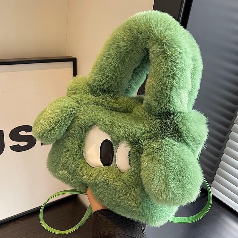 Плюшевая сумка 2023, осенне-зимняя новая стильная меховая сумка, высококачественная милая сумка, модная универсальная сумка, женская сумка one size
Плюшевая сумка 2023, осенне-зимняя новая стильная меховая сумка, высококачественная милая сумка, модная универсальная сумка, женская сумка one size