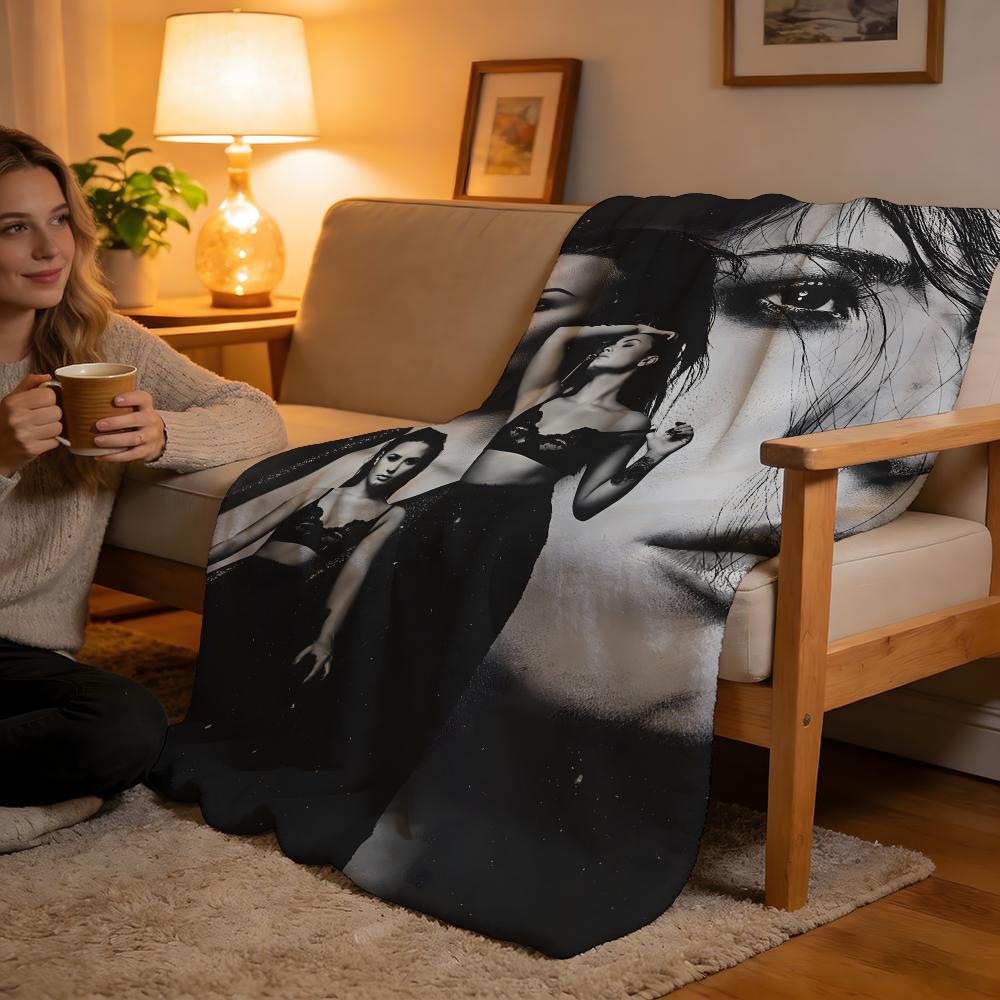 Throw High-Density Short Plush Blanket For Sofa Nap Air-Conditioned Room Soft Skin-Friendly Demi Lovato 75x90cm
Throw High-Density Short Plush Blanket For Sofa Nap Air-Conditioned Room Soft Skin-Friendly Demi Lovato 75x90cm