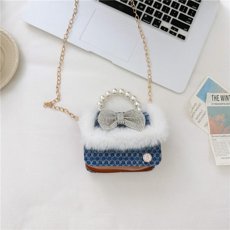 Adorable Cartoon Bow Design Kids Shoulder Bag With Stylish Chain And Pearls Silver Deep Blue
Adorable Cartoon Bow Design Kids Shoulder Bag With Stylish Chain And Pearls Silver Deep Blue