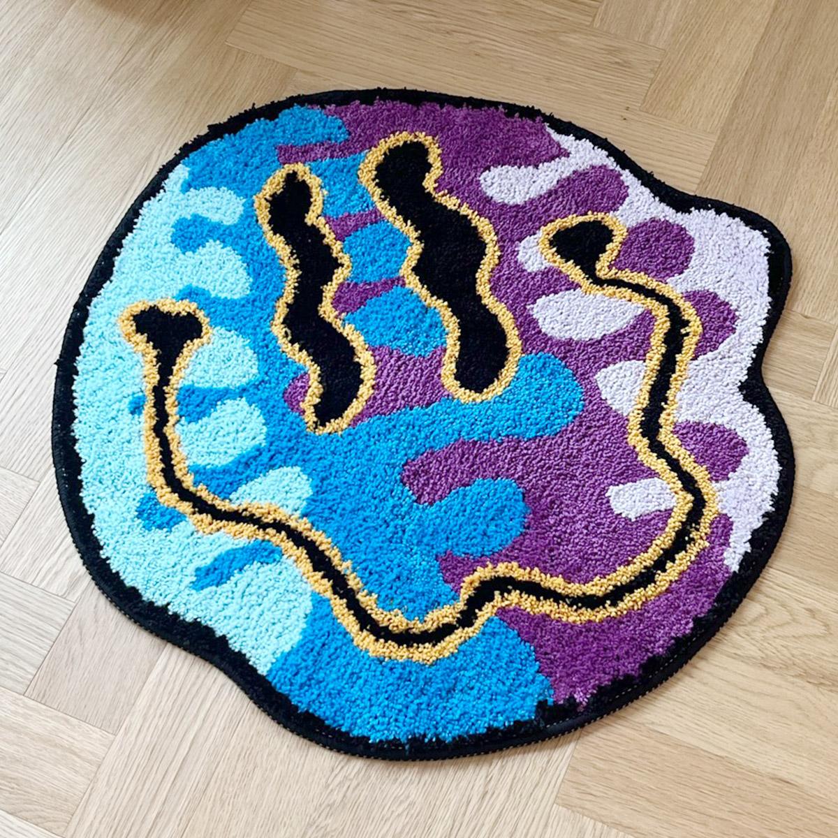 LAKEA Tufted Magic Trippy Smiling Face Rug Handmade Carpet Custom Rug for Home Decoration or Gift 60x60cm
LAKEA Tufted Magic Trippy Smiling Face Rug Handmade Carpet Custom Rug for Home Decoration or Gift 60x60cm