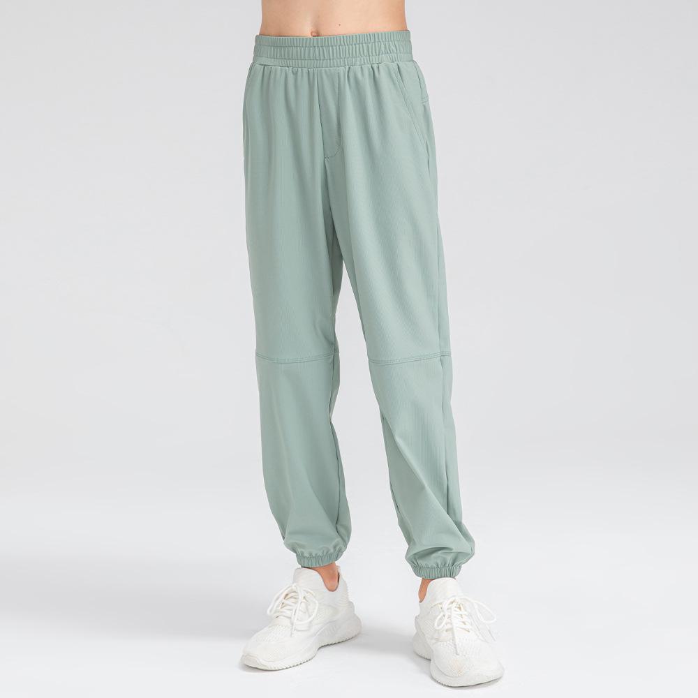 Свободные повседневные спортивные штаны для мальчиков из нейлона, быстросохнущие, охлаждающие, детские леггинсы для бега и фитнеса на открытом воздухе L зелёный
Свободные повседневные спортивные штаны для мальчиков из нейлона, быстросохнущие, охлаждающие, детские леггинсы для бега и фитнеса на открытом воздухе L зелёный