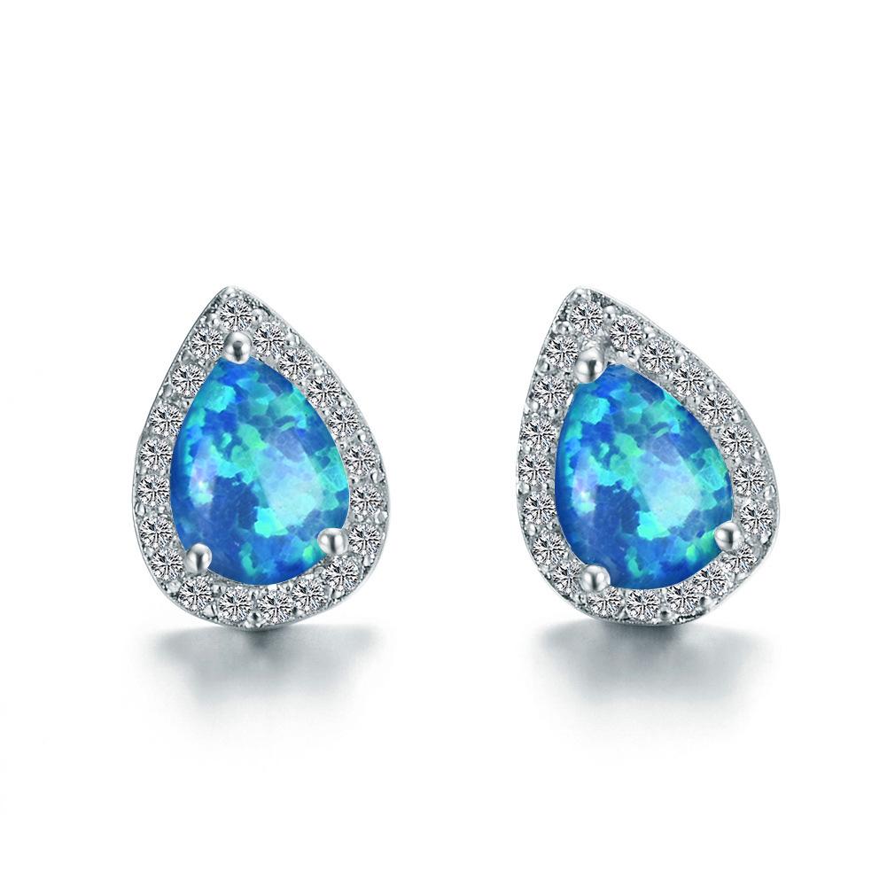 Japanese and Korean Fashion Rose Gold White Diamond Teardrop Shaped Zircon Earrings Simple and Personalized
Japanese and Korean Fashion Rose Gold White Diamond Teardrop Shaped Zircon Earrings Simple and Personalized