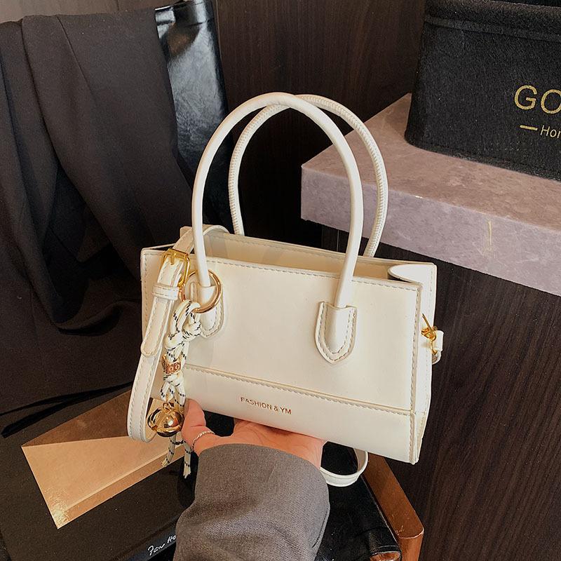 Women s bag niche shoulder bag spring new design 2025 retro women s bag sense small square fashion trend handbag розовый
Women s bag niche shoulder bag spring new design 2025 retro women s bag sense small square fashion trend handbag розовый