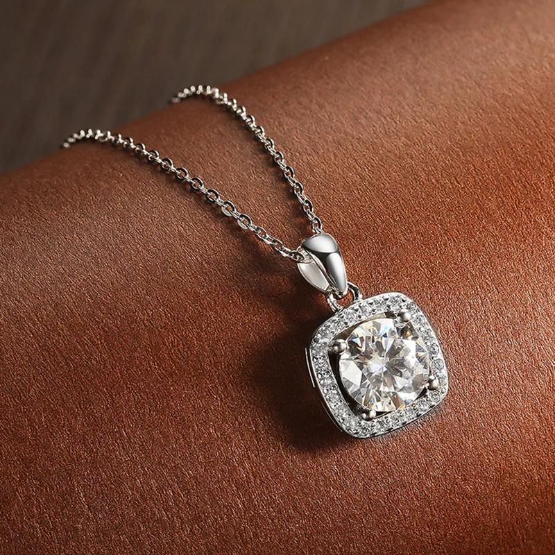 Huitan Bright Zirconia Pendant Necklace Bridal Wedding Fashion Versatile Silver Color Accessories for Engagement Party 45CM
Huitan Bright Zirconia Pendant Necklace Bridal Wedding Fashion Versatile Silver Color Accessories for Engagement Party 45CM