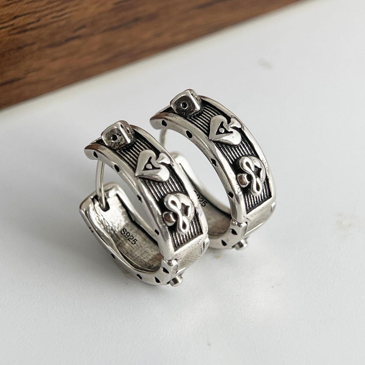 925 Sterling Silver Vintage Earrings For Women Trendy Simple Hollow Hear Round Earring Jewelry Prevent Allergy Party Accessories
925 Sterling Silver Vintage Earrings For Women Trendy Simple Hollow Hear Round Earring Jewelry Prevent Allergy Party Accessories