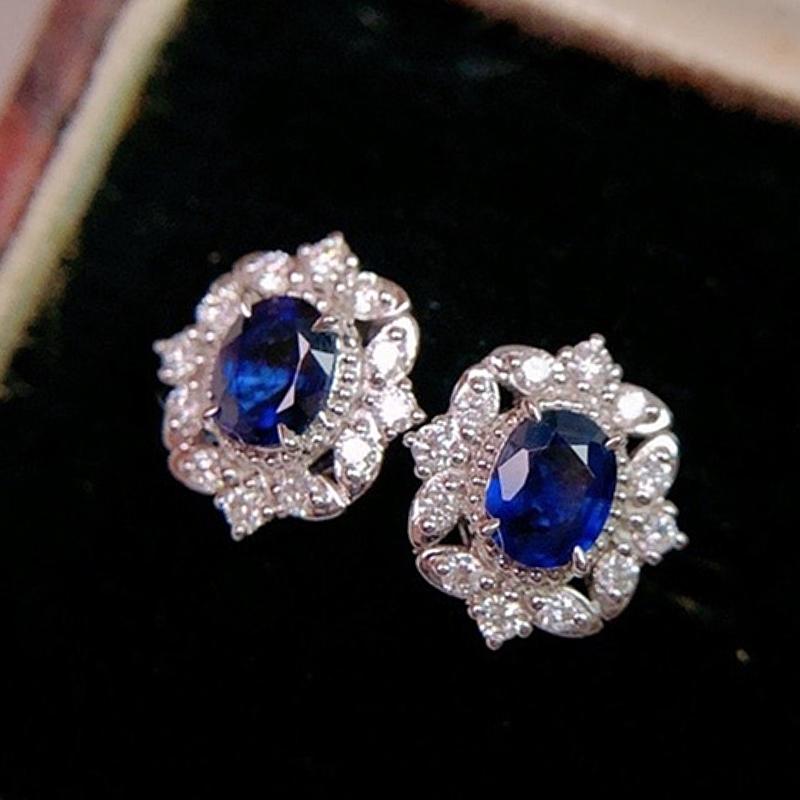 Huitan Noble Elegant Lady Stud Earrings with Bright Zirconia Delicate Design Ear Studs Fashion Women Engagement Ceremony Zircon
Huitan Noble Elegant Lady Stud Earrings with Bright Zirconia Delicate Design Ear Studs Fashion Women Engagement Ceremony Zircon