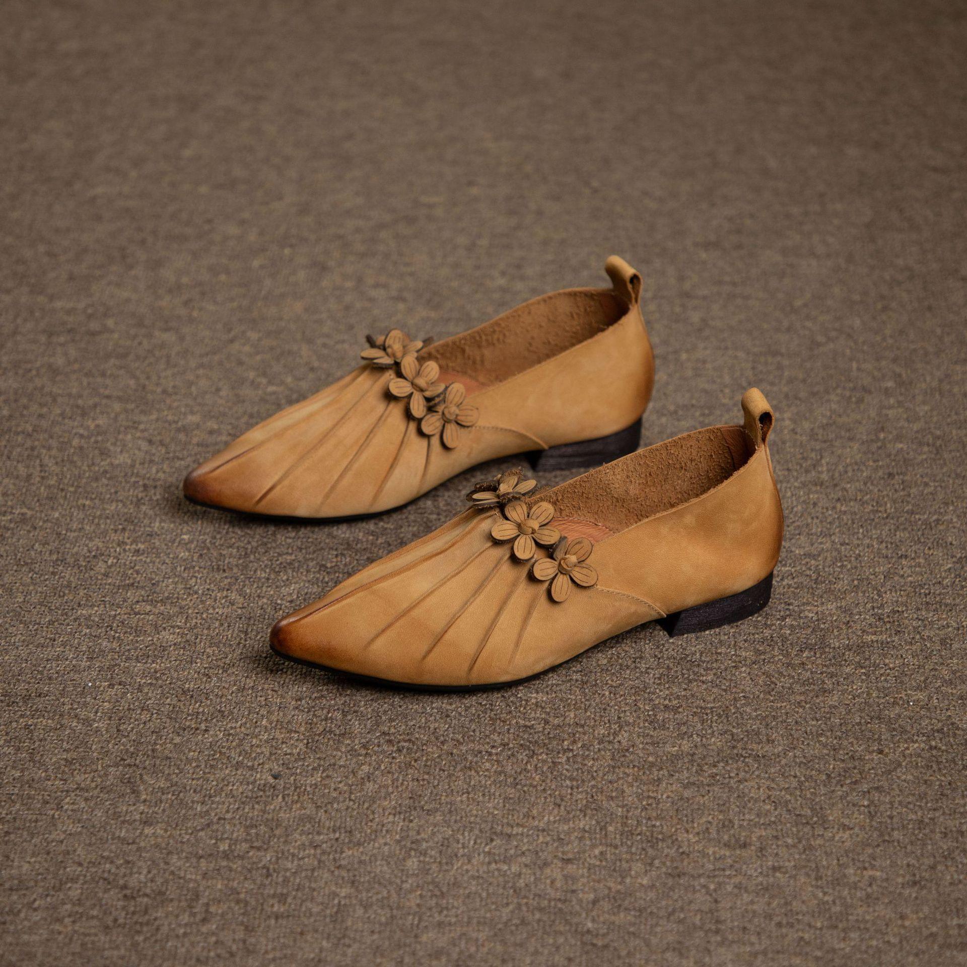 Женские туфли Johnature из натуральной кожи в стиле ретро с цветочным узором, острым носком, дышащая мягкая подошва, на низком каблуке 35 абрикосовый
Женские туфли Johnature из натуральной кожи в стиле ретро с цветочным узором, острым носком, дышащая мягкая подошва, на низком каблуке 35 абрикосовый