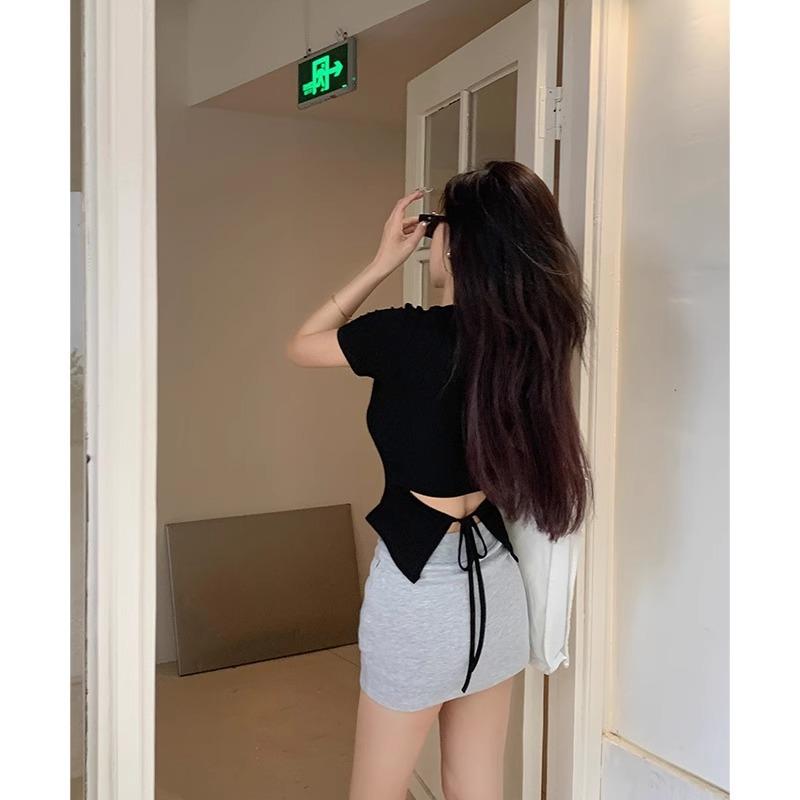 Корейская версия однотонного топа с завязками на талии и круглым вырезом, правое плечо, белого цвета, простая милая горячая девушка с коротким рукавом, летняя футболка 2024 года для женщин XL
Корейская версия однотонного топа с завязками на талии и круглым вырезом, правое плечо, белого цвета, простая милая горячая девушка с коротким рукавом, летняя футболка 2024 года для женщин XL