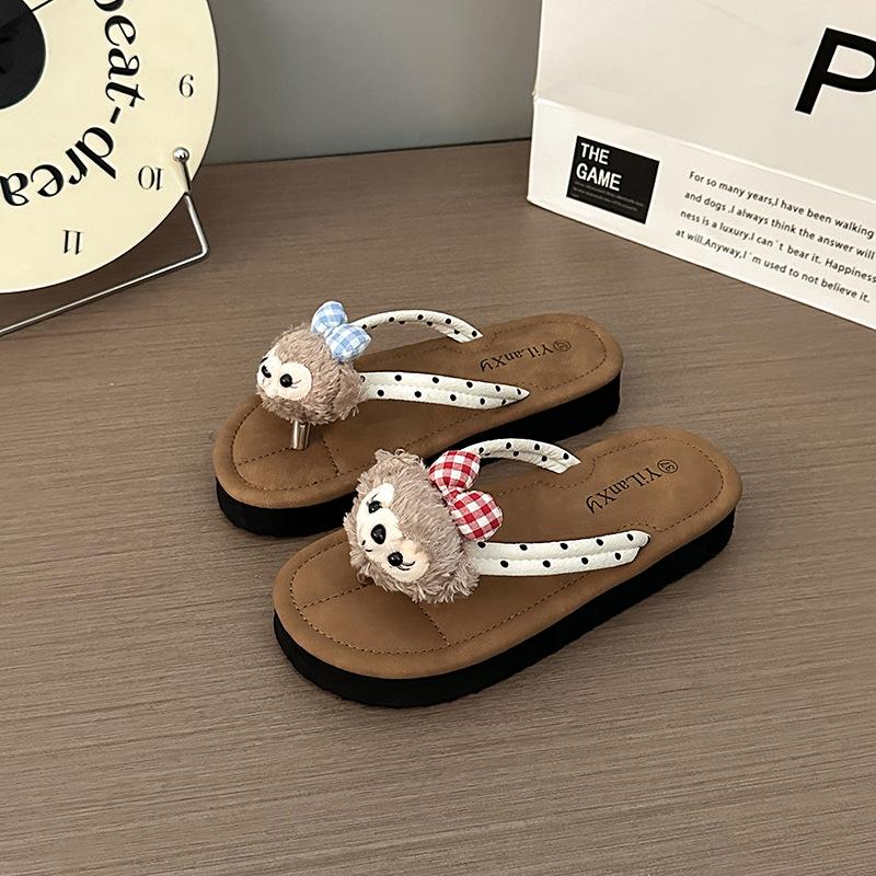 ins versatile flip-flops women s new cartoon cute summer wear soft bottom fashion sandals 40
ins versatile flip-flops women s new cartoon cute summer wear soft bottom fashion sandals 40