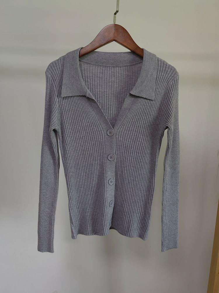 Тонкий тонкий пальто с лацканами на пуговицах, сексуальный вязаный кардиган с длинными рукавами и v-образным вырезом, женский свитер серый
Тонкий тонкий пальто с лацканами на пуговицах, сексуальный вязаный кардиган с длинными рукавами и v-образным вырезом, женский свитер серый