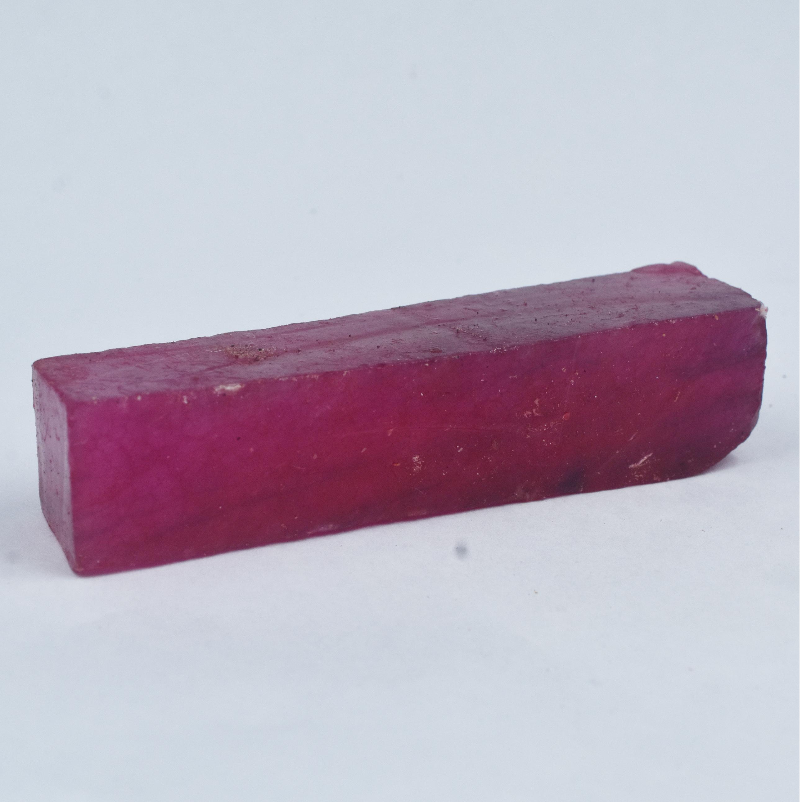 Natural Red Ruby 174.8ct Rough Certified Loose Gemstone 75.9 mm approx. червоний
Natural Red Ruby 174.8ct Rough Certified Loose Gemstone 75.9 mm approx. червоний