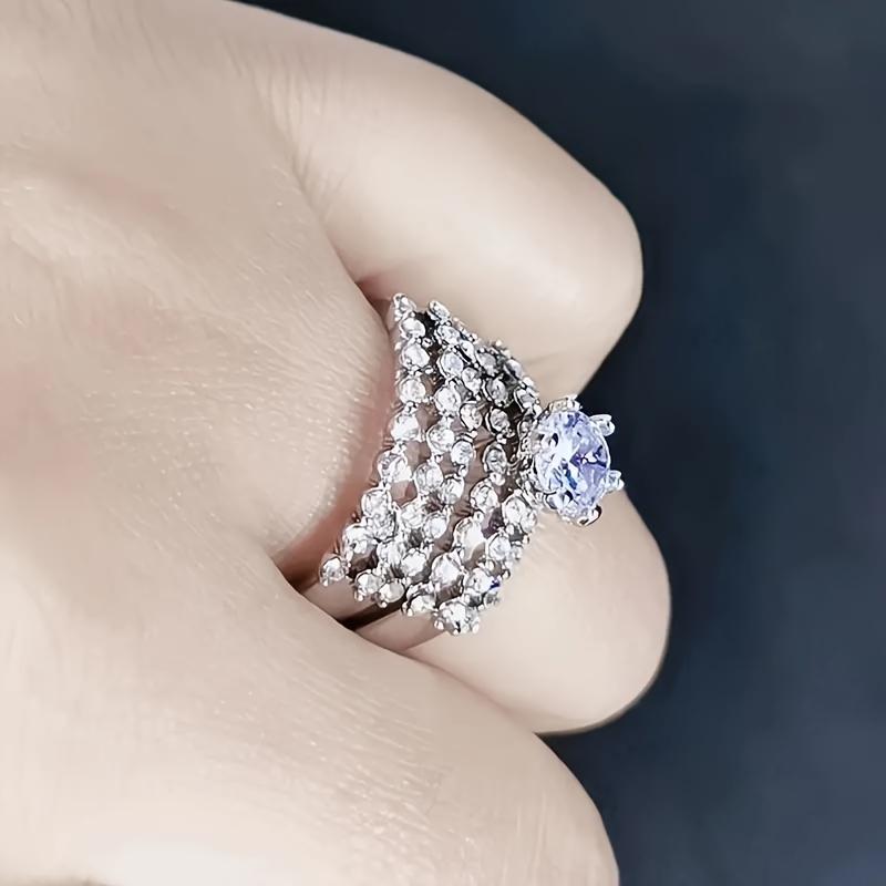 1pc Fashion Sparkling Faux Zirconia Ring for Women, Elegant Daily Wear Jewelry, Ideal Gift for Family and Friends, Boyfriend/Girlfriend on Birthday or 5
1pc Fashion Sparkling Faux Zirconia Ring for Women, Elegant Daily Wear Jewelry, Ideal Gift for Family and Friends, Boyfriend/Girlfriend on Birthday or 5