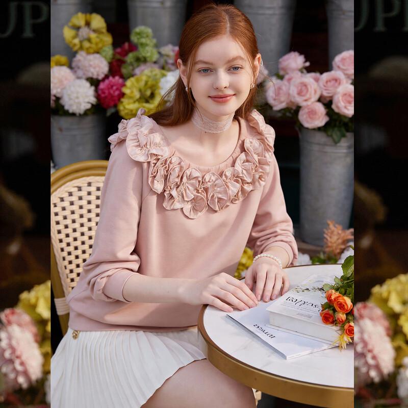 Women s Floral Ruffle Round Neck Sweatshirt L
Women s Floral Ruffle Round Neck Sweatshirt L