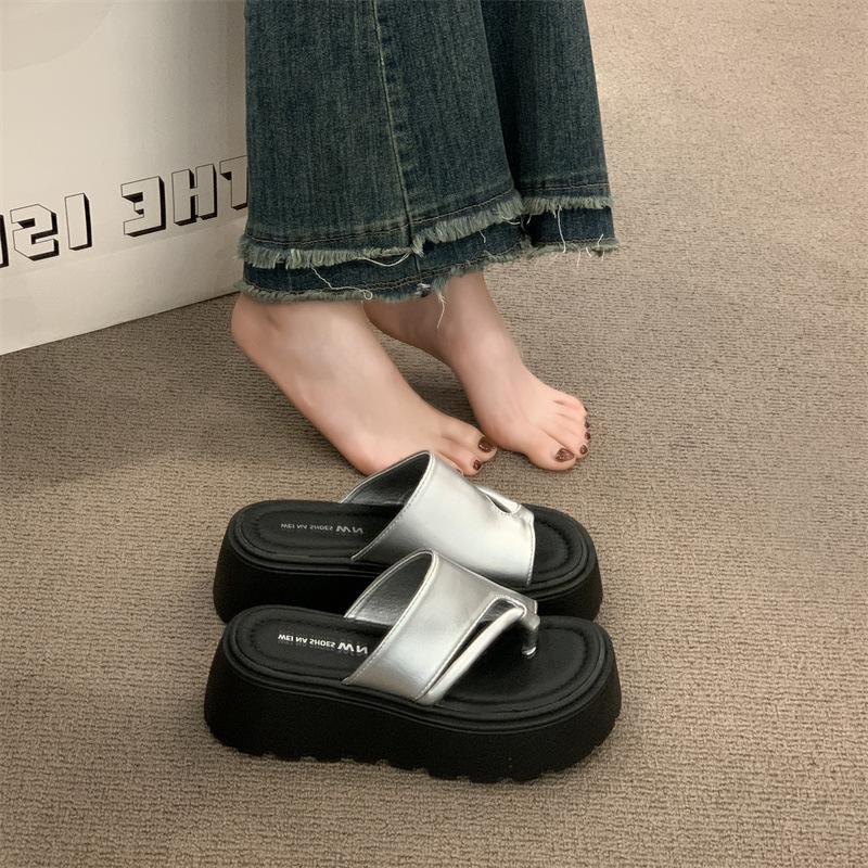 French Roman beach sandals Internet celebrity popular thick-bottomed toe slippers women s summer wear 2025 new Korean version 35
French Roman beach sandals Internet celebrity popular thick-bottomed toe slippers women s summer wear 2025 new Korean version 35