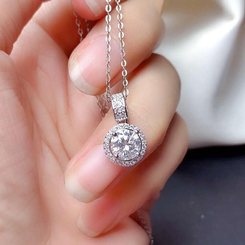 Bella Box классический круглый кулон с имитацией циркона ожерелье помолвка подарок на годовщину для женщин белый
Bella Box классический круглый кулон с имитацией циркона ожерелье помолвка подарок на годовщину для женщин белый
