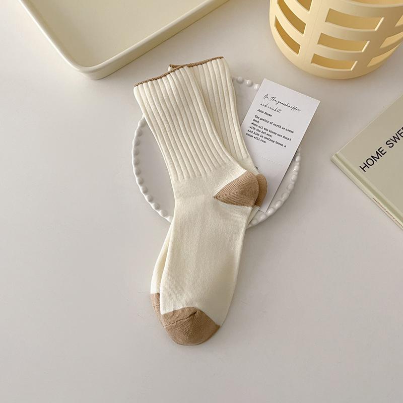 Кремовые носки женские в корейском стиле, простые однотонные женские носки, японские Харадзюку, для школьниц, вязаные хлопковые длинные носки
Кремовые носки женские в корейском стиле, простые однотонные женские носки, японские Харадзюку, для школьниц, вязаные хлопковые длинные носки