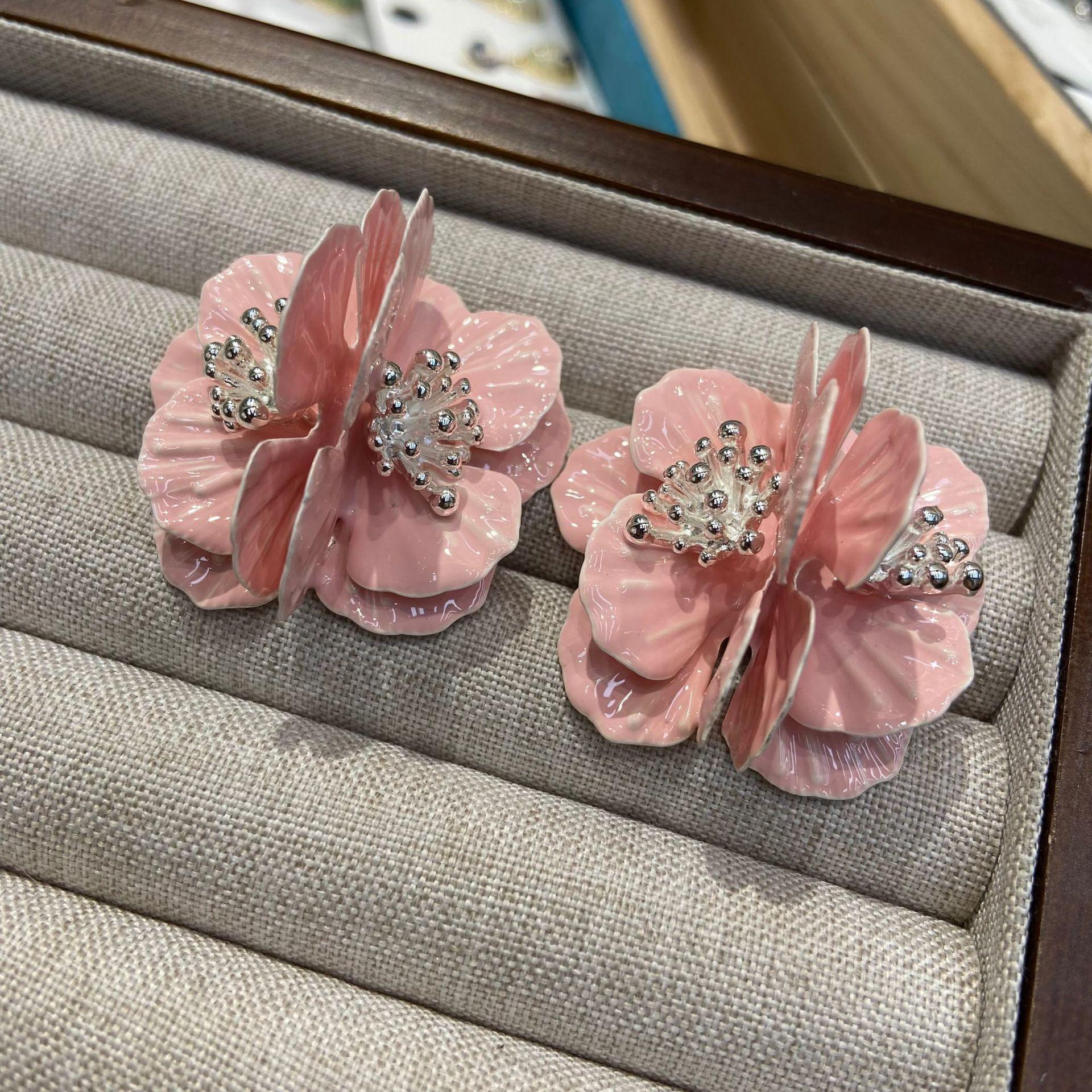French Retro Design Dripping Oil Pink Peony Flower Stud Earrings Women S White Rich Flower Earrings Women S
French Retro Design Dripping Oil Pink Peony Flower Stud Earrings Women S White Rich Flower Earrings Women S