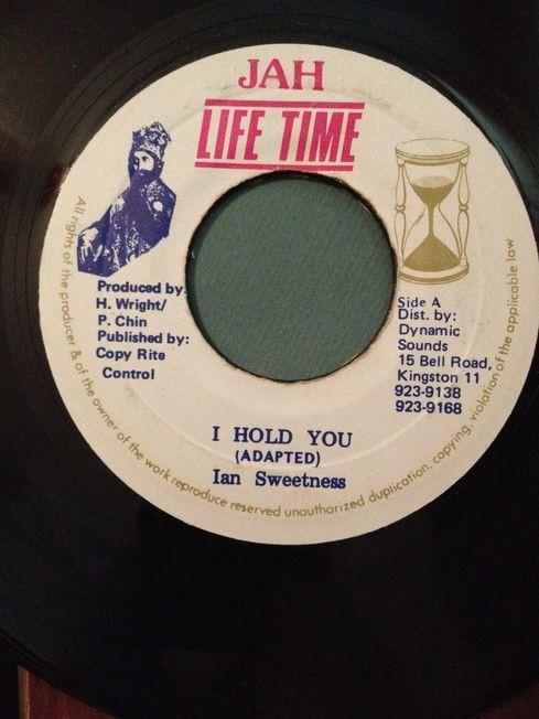 7inch Record IAN SWEETNESS I Hold You NONE Jah Life Time 1988 Jamaica Reggae Ska Dub Used
7inch Record IAN SWEETNESS I Hold You NONE Jah Life Time 1988 Jamaica Reggae Ska Dub Used