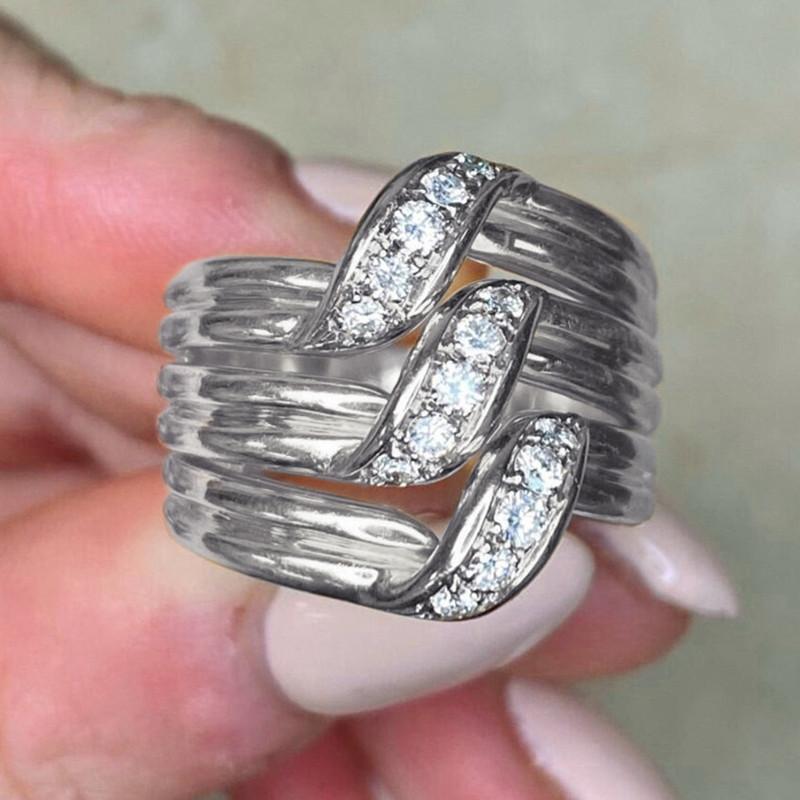 Huitan Gorgeous Women Wedding Rings Gold Color Wide Band Statement Female Finger-rings for Party Luxury Cubic Zirconia Zircon 12
Huitan Gorgeous Women Wedding Rings Gold Color Wide Band Statement Female Finger-rings for Party Luxury Cubic Zirconia Zircon 12