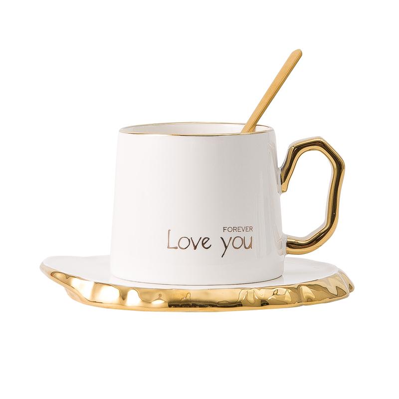 Nordic Milk Coffee Mugs Saucer with Glod Handle and Spooon Set Gold-Rimmed Ceramic Mug Afternoon Tea Cup Gift 190Ml Dropshipping білий
Nordic Milk Coffee Mugs Saucer with Glod Handle and Spooon Set Gold-Rimmed Ceramic Mug Afternoon Tea Cup Gift 190Ml Dropshipping білий
