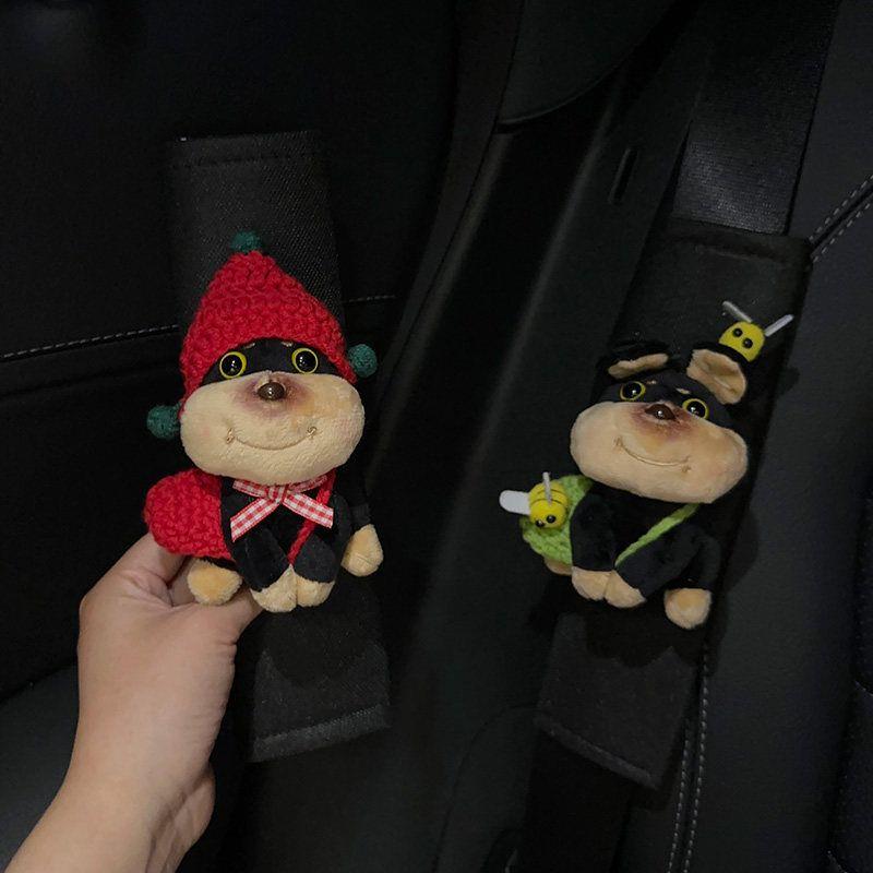 Car Safety Belt Shoulder Pad Cover Cute Bee Dog Cartoon Protective Cover All Year Round Neutral Car Car Decoration Gift Red Hat + Green Bag - 2 Black Shoulder Pads
Car Safety Belt Shoulder Pad Cover Cute Bee Dog Cartoon Protective Cover All Year Round Neutral Car Car Decoration Gift Red Hat + Green Bag - 2 Black Shoulder Pads