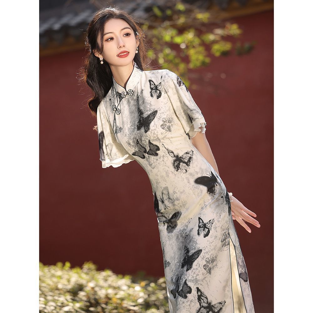 Литературный и свежий белый Cheongsam с короткими рукавами и тушью в китайском стиле с принтом бабочки
Литературный и свежий белый Cheongsam с короткими рукавами и тушью в китайском стиле с принтом бабочки