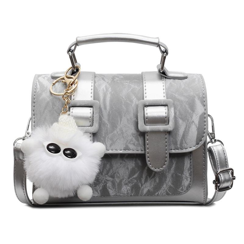 2025 new trend leisure college style portable Cambridge bag fashionable versatile texture British style messenger women s bag
2025 new trend leisure college style portable Cambridge bag fashionable versatile texture British style messenger women s bag