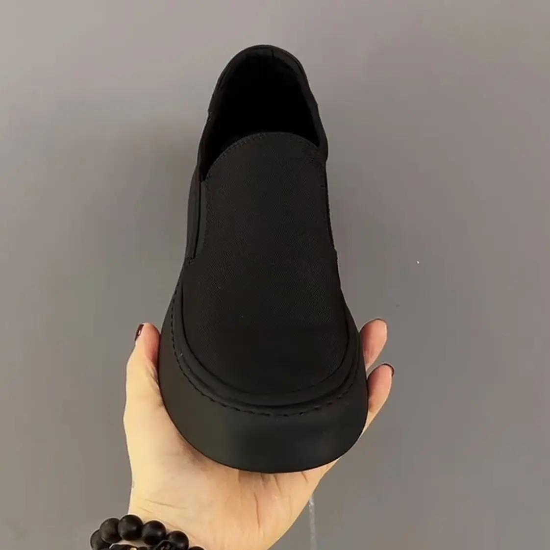 Мужская обувь на плоской подошве, прогулочная обувь для мужчин, новые парусиновые мокасины, низкие черные туфли для отдыха на открытом воздухе, дышащая мужская обувь, размер 45 39 чёрный
Мужская обувь на плоской подошве, прогулочная обувь для мужчин, новые парусиновые мокасины, низкие черные туфли для отдыха на открытом воздухе, дышащая мужская обувь, размер 45 39 чёрный
