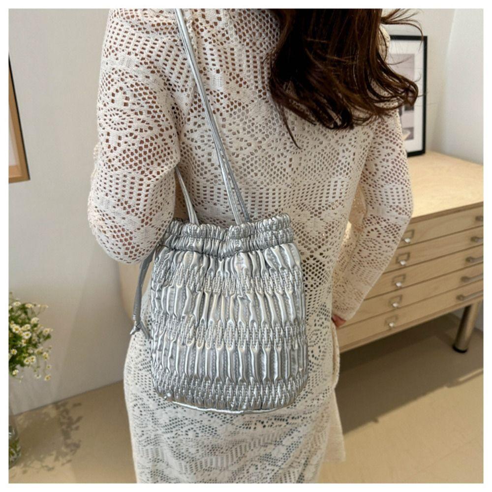 Texture Pleated Shoulder Bag PU Leather Solid Color Crossbody Bag For Beach Travel Shopping чорний
Texture Pleated Shoulder Bag PU Leather Solid Color Crossbody Bag For Beach Travel Shopping чорний