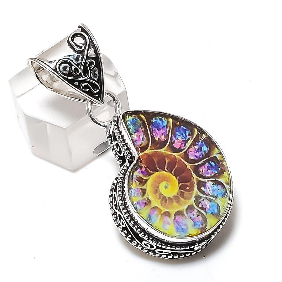 Natural Ammonite Fossil Gemstone 925 Sterling Silver Jewelry Pendant 1.81 E9q19
Natural Ammonite Fossil Gemstone 925 Sterling Silver Jewelry Pendant 1.81 E9q19