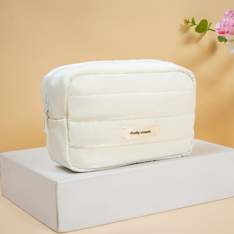 Woman Fashion Large Capacity Makeup Bag Down fabric Travel Organizer Portable Cosmetic Bag Multifunctional Sto
Woman Fashion Large Capacity Makeup Bag Down fabric Travel Organizer Portable Cosmetic Bag Multifunctional Sto