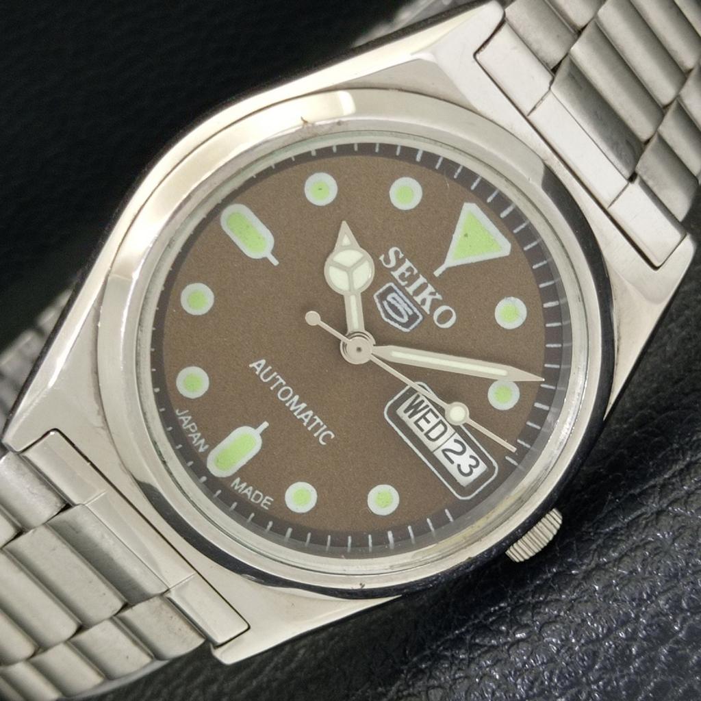 Б/У винтажные мужские часы SEIKO 5 AUTOMATIC 7S26A из Японии с коричневым циферблатом a433547-2 R117-a433547
Б/У винтажные мужские часы SEIKO 5 AUTOMATIC 7S26A из Японии с коричневым циферблатом a433547-2 R117-a433547