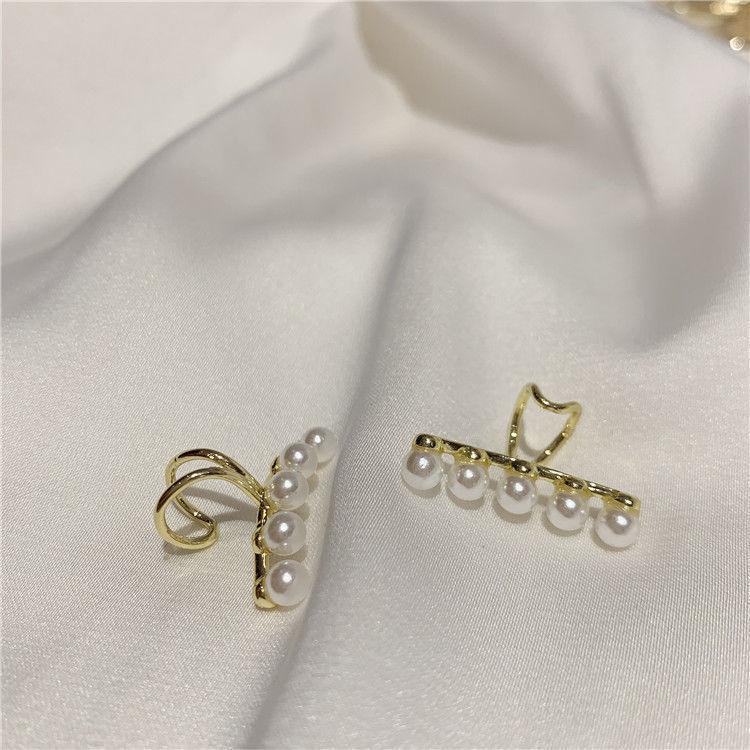 Super fairy elf ear pearl tassel no ear piercing earbone clip niche personalized earrings light luxury high-end butterfly earrings
Super fairy elf ear pearl tassel no ear piercing earbone clip niche personalized earrings light luxury high-end butterfly earrings