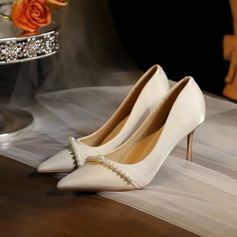 2025 spring super high stiletto single shoes rice high heels women s fashion pointed temperament women s Korean version shoes French pearl 40
2025 spring super high stiletto single shoes rice high heels women s fashion pointed temperament women s Korean version shoes French pearl 40