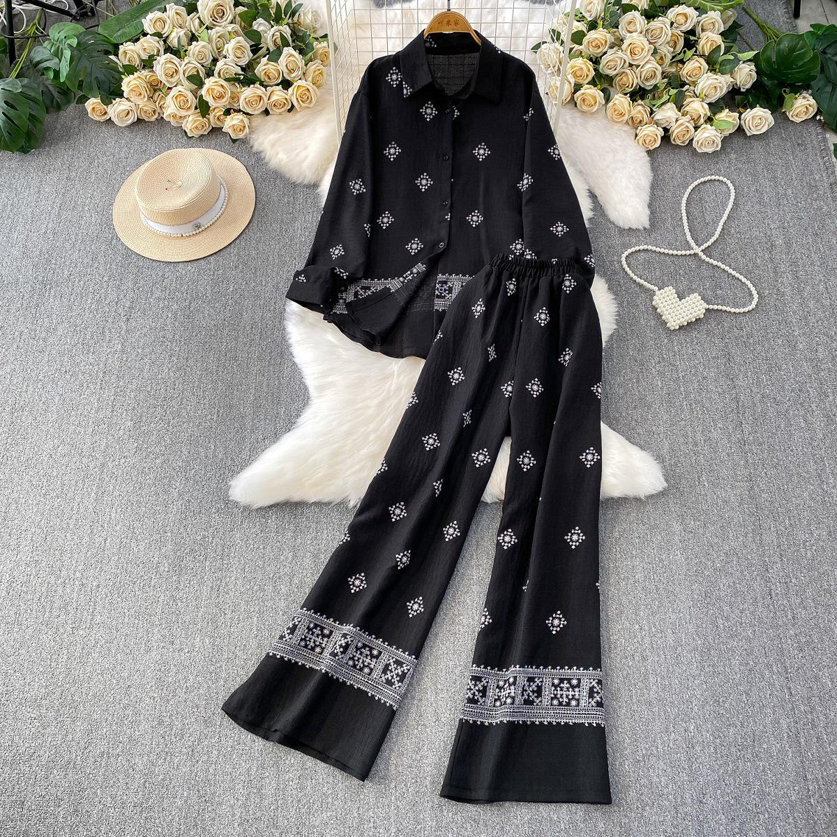 Elegant French Embroidery Long Sleeve Sun Protection Jacket & Slimming Wide-Leg Pant Set One Size
Elegant French Embroidery Long Sleeve Sun Protection Jacket & Slimming Wide-Leg Pant Set One Size