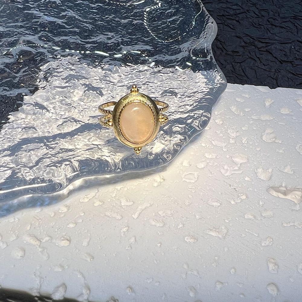 Винтажное кольцо нишевого дизайна: Высококачественный, Устойчивый к выцветанию, Натуральный камень, Лидер продаж за рубежом
Винтажное кольцо нишевого дизайна: Высококачественный, Устойчивый к выцветанию, Натуральный камень, Лидер продаж за рубежом