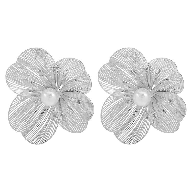 Modern Hollow Flower Pearls Studs Offering Comfort and Durability for Women Who Appreciate Quality and Style 1
Modern Hollow Flower Pearls Studs Offering Comfort and Durability for Women Who Appreciate Quality and Style 1