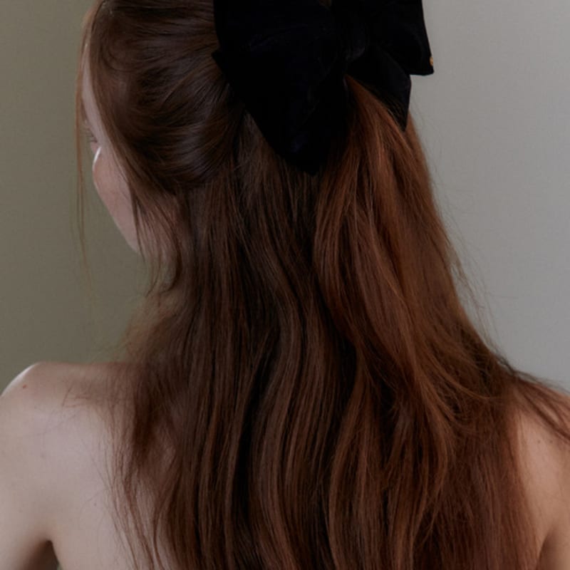 OVLA Kitsch velvet ribbon hair pin HP008 black
OVLA Kitsch velvet ribbon hair pin HP008 black
