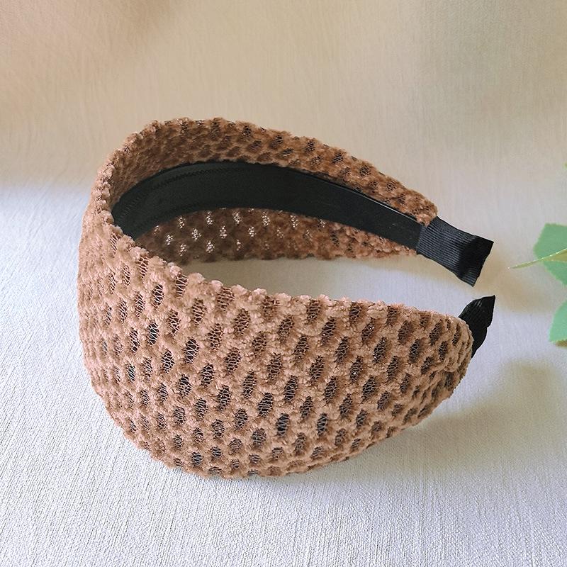 Cross-Border Trend Wide Fashion Headband: Stylish, Wide-Edge Design to Conceal White Hair, Perfect for Face Washing and Everyday Wear темно-сірий
Cross-Border Trend Wide Fashion Headband: Stylish, Wide-Edge Design to Conceal White Hair, Perfect for Face Washing and Everyday Wear темно-сірий