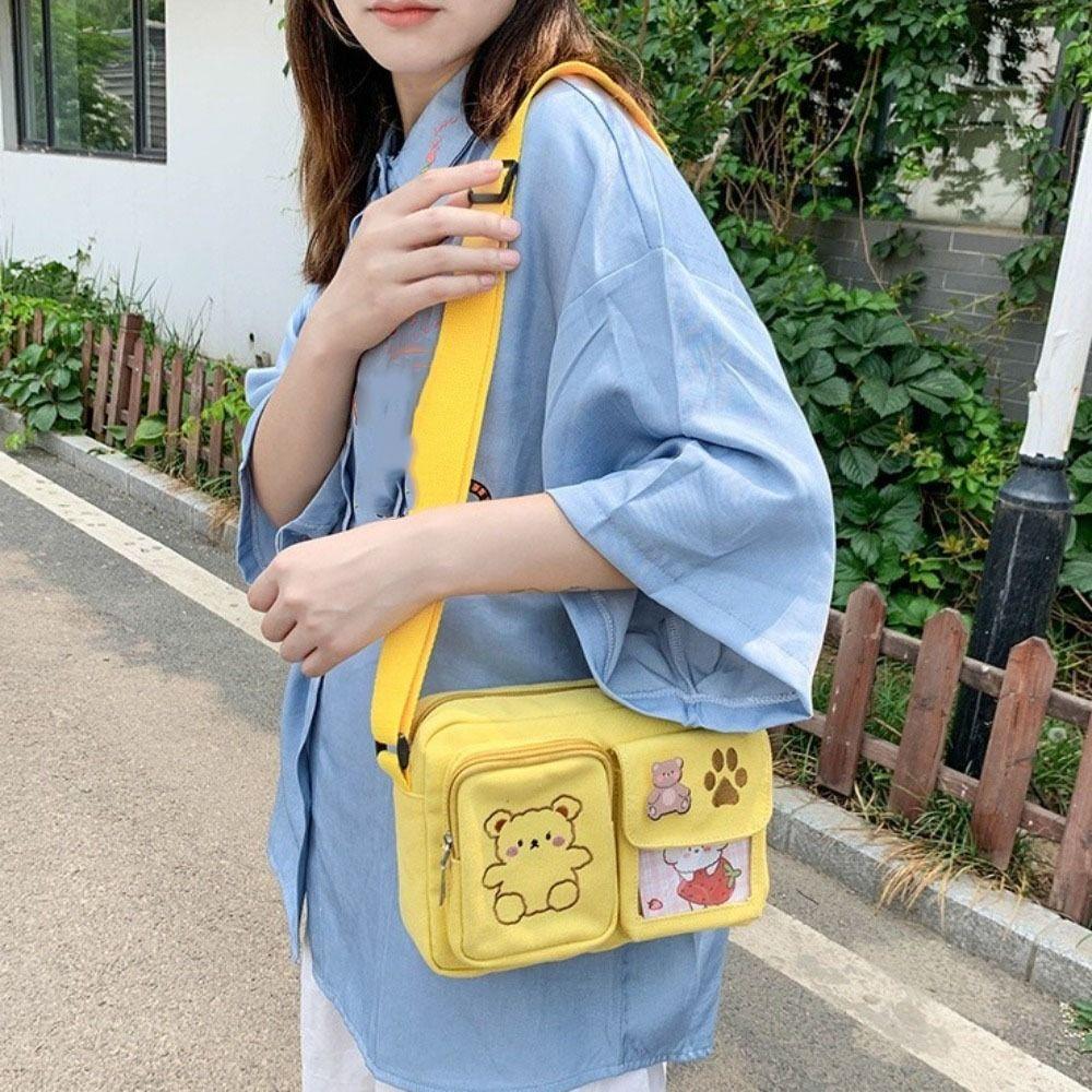 Embroidery Bear Canvas Shoulder Bag Zipper Shoulder Bag Casual Transparent Itabag Men чорний
Embroidery Bear Canvas Shoulder Bag Zipper Shoulder Bag Casual Transparent Itabag Men чорний