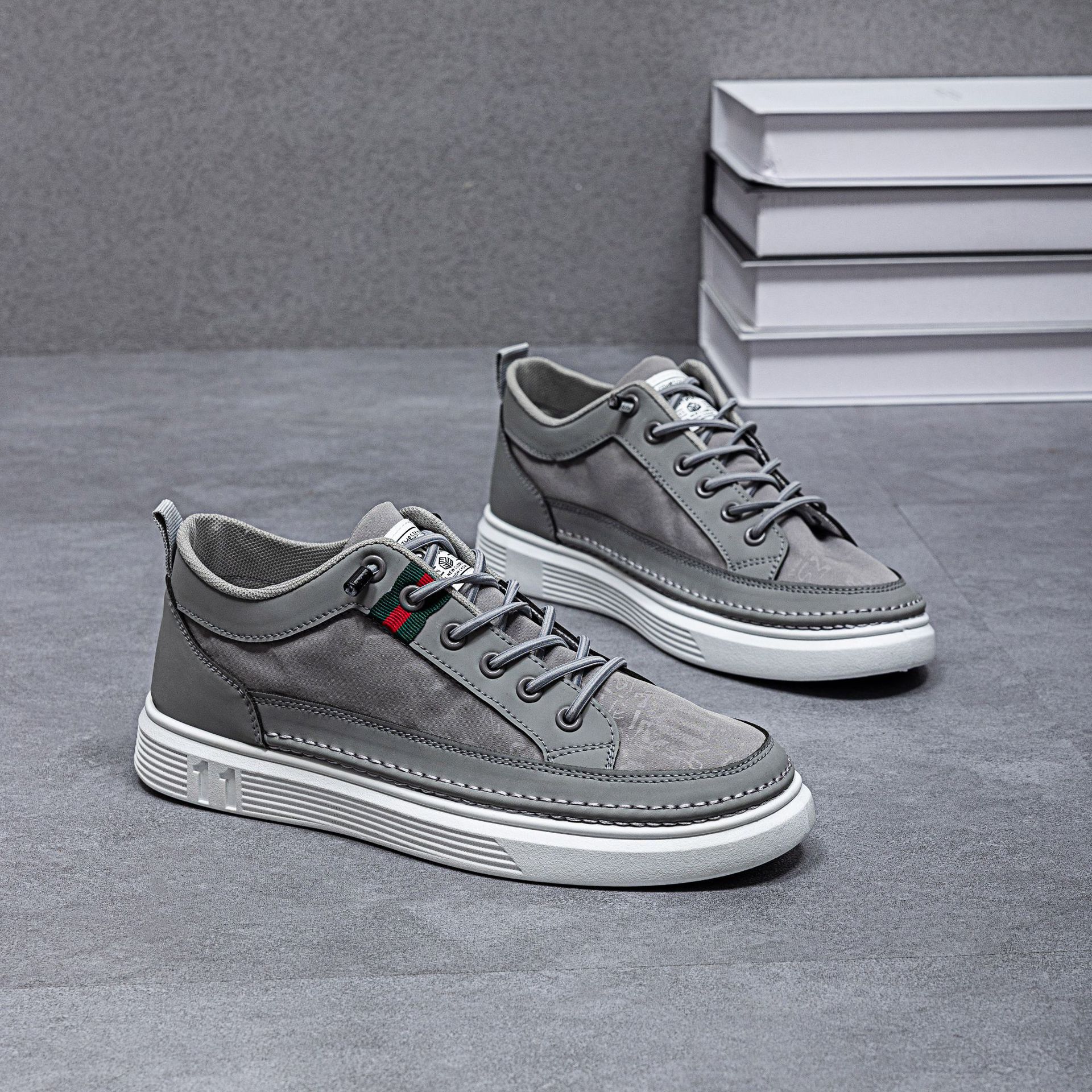 Men s shoes 39-48 size board shoes casual shoes men s large size canvas shoes cover feet lazy one pedal 39 сірий колір
Men s shoes 39-48 size board shoes casual shoes men s large size canvas shoes cover feet lazy one pedal 39 сірий колір