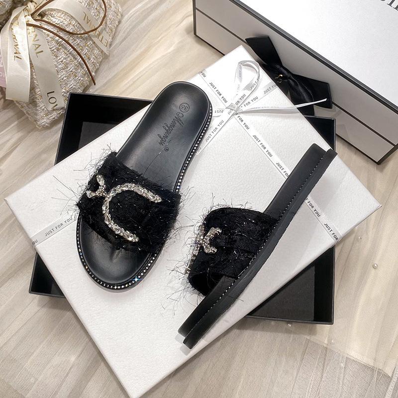 Thick-soled slippers women s new rhinestone one-word slips wear flat-bottomed lazy beach cool slippers 43 абрикосовий
Thick-soled slippers women s new rhinestone one-word slips wear flat-bottomed lazy beach cool slippers 43 абрикосовий
